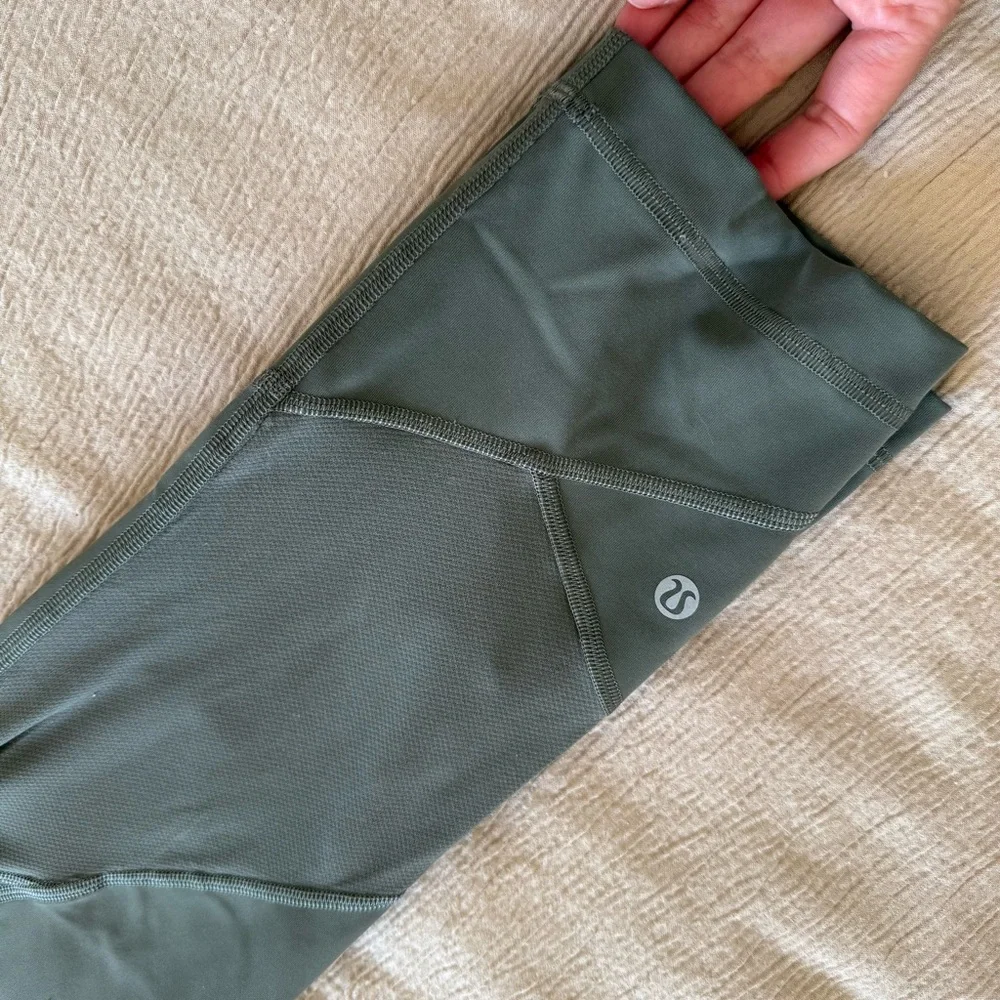 lululemon athletica Olive Green Cropped Leggings